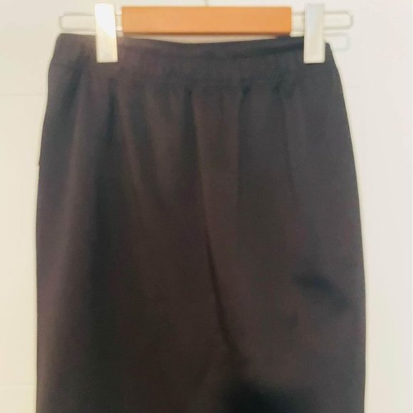 Small Workhall Black Skirt - Picture 3 of 4